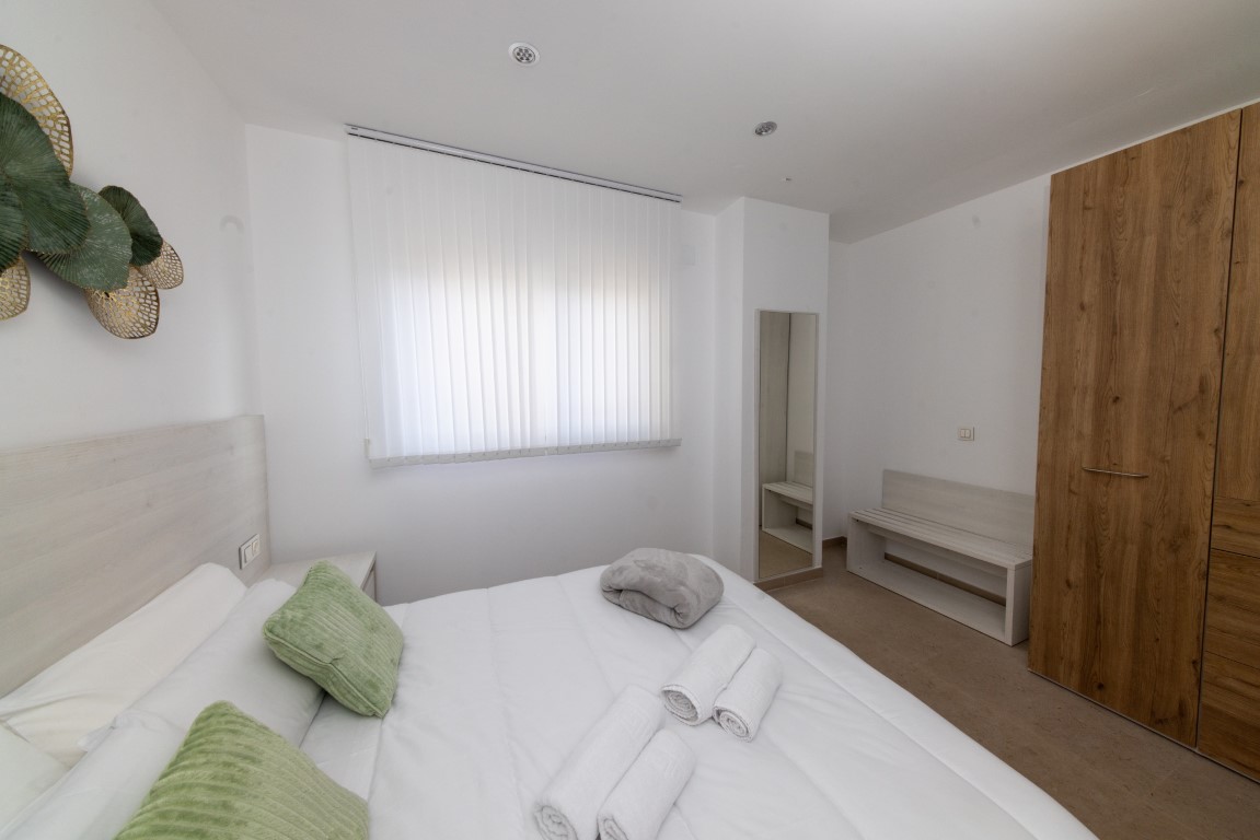 Vivienda Senior Frente al Mar con Terraza Lateral, Apartamento E